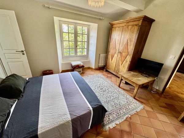 Mas Provençal entièrement rénové Piolenc (84420)