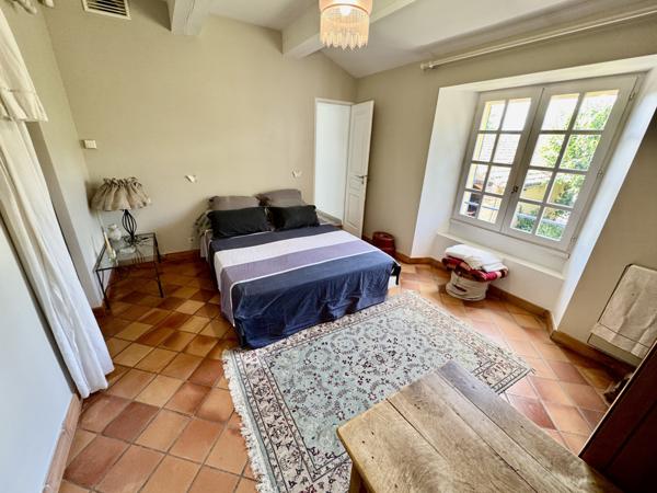 Mas Provençal entièrement rénové Piolenc (84420)