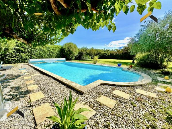 Mas Provençal entièrement rénové Piolenc (84420)