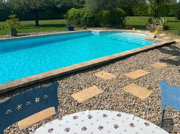 Mas Provençal entièrement rénové Piolenc (84420)