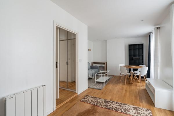 Appartement Paris 2 pièce(s) 43.95 m2