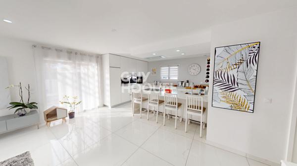 Maison moderne + dépendance à Mimizan bourg