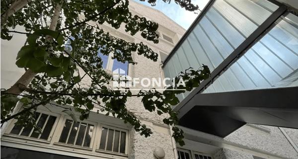 Location Local commercial 817.57 m² - Levallois-perret 92300