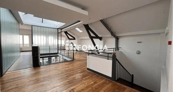 Location Local commercial 817.57 m² - Levallois-perret 92300