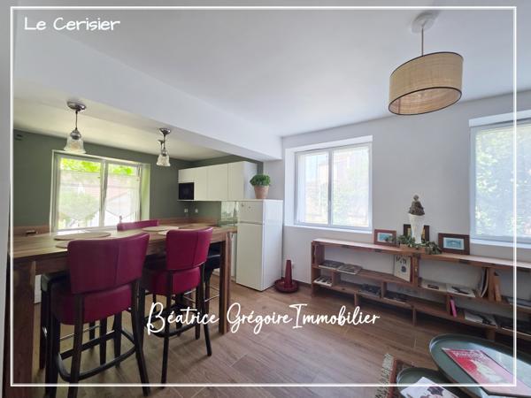 Maison
         10 pièces
        - 350 m² Bien prestige 1 560 000 € *