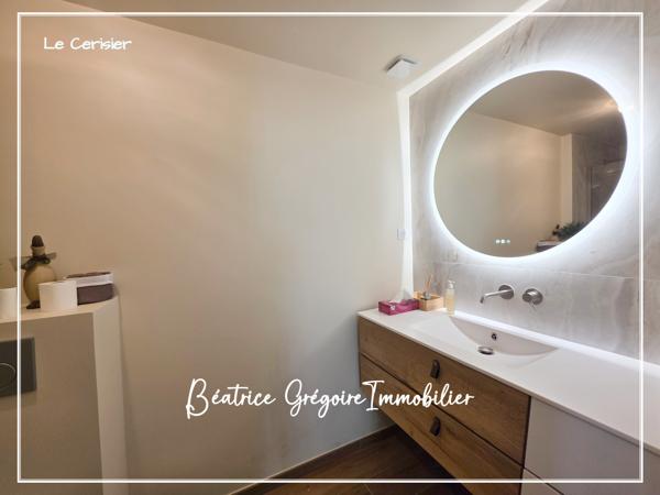 Maison
         10 pièces
        - 350 m² Bien prestige 1 560 000 € *