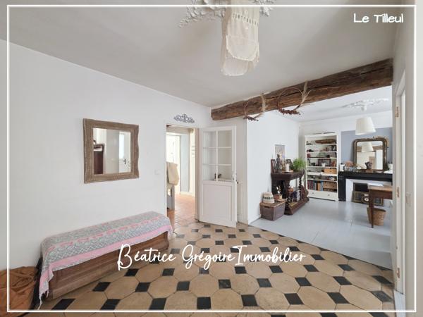 Maison
         10 pièces
        - 350 m² Bien prestige 1 560 000 € *