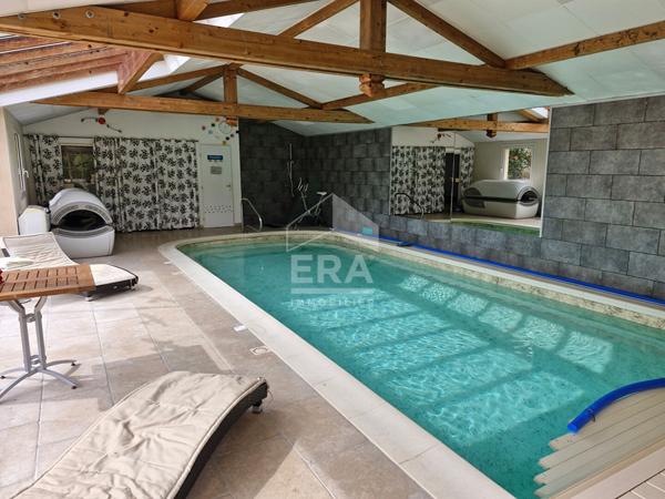 Propriétés proche centre d'Epinal sur 1 hectare de terrain paysagé  !!!