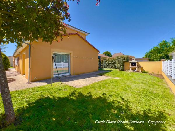 MARINGUES 63: Maison familiale de 144 m² avec piscine, 6 chambres, garage, jardin et pergola bioclimatique, panneaux photovoltaïque