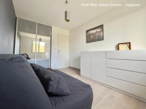 MARINGUES 63: Maison familiale de 144 m² avec piscine, 6 chambres, garage, jardin et pergola bioclimatique, panneaux photovoltaïque