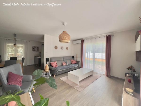 MARINGUES 63: Maison familiale de 144 m² avec piscine, 6 chambres, garage, jardin et pergola bioclimatique, panneaux photovoltaïque