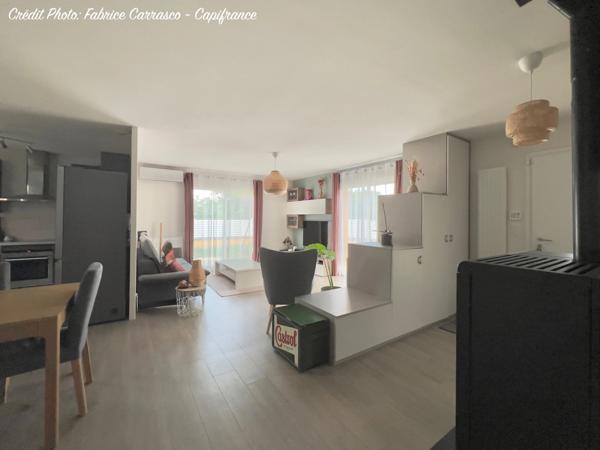 MARINGUES 63: Maison familiale de 144 m² avec piscine, 6 chambres, garage, jardin et pergola bioclimatique, panneaux photovoltaïque