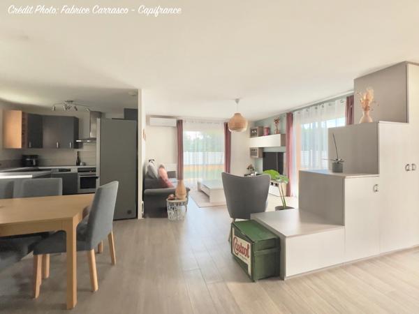 MARINGUES 63: Maison familiale de 144 m² avec piscine, 6 chambres, garage, jardin et pergola bioclimatique, panneaux photovoltaïque