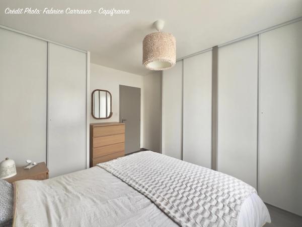 MARINGUES 63: Maison familiale de 144 m² avec piscine, 6 chambres, garage, jardin et pergola bioclimatique, panneaux photovoltaïque