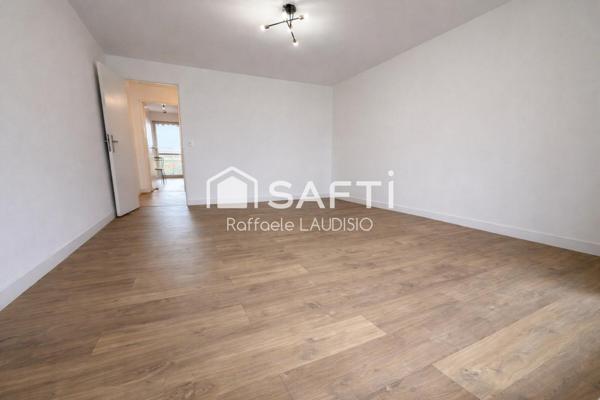 T2 rénové de 50m², tout à pieds, résidence standing
