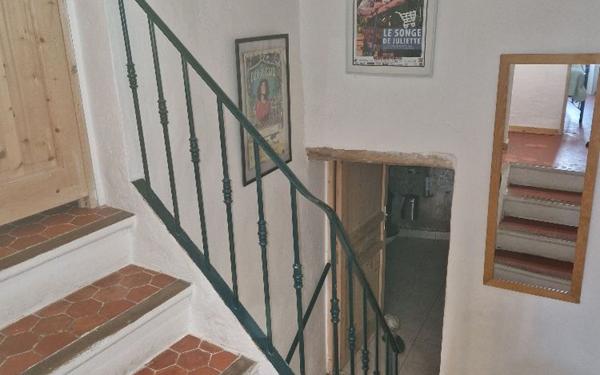 Appartement à vendre    3 pièces • 81,32 m2 Cabrières-d'Aigues