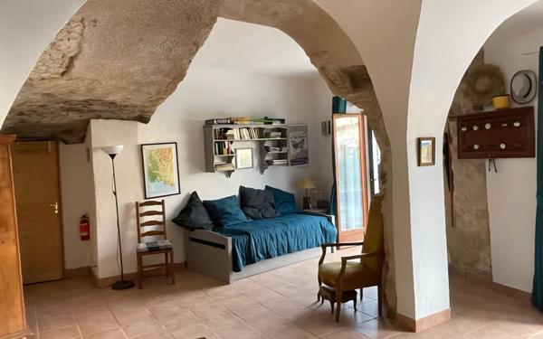 Appartement à vendre    3 pièces • 81,32 m2 Cabrières-d'Aigues