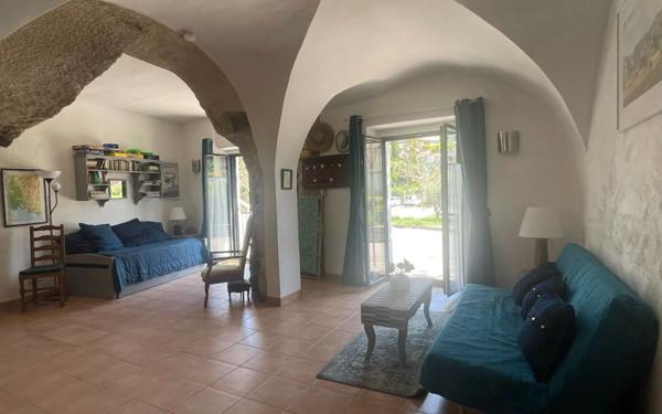 Appartement à vendre    3 pièces • 81,32 m2 Cabrières-d'Aigues