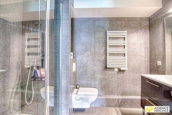 Le Chesnay limite Versailles Appartement 3/4 pièces 86 m² situé au 2ème étage avec ascenseur, terrasse, cave €895 000 ** - Référence 25744