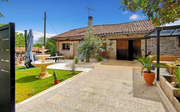 Maison à vendre    3 pièces •  Saint-Antonin-Noble-Val