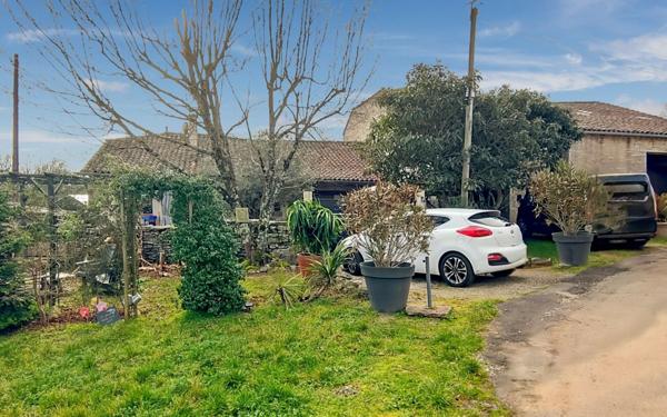 Maison à vendre    3 pièces •  Saint-Antonin-Noble-Val