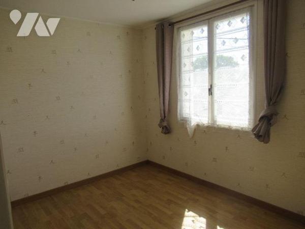 Idéal premier achat ou investissement locatif - venez découvrir cette maison cosy, mitoyenne d'...