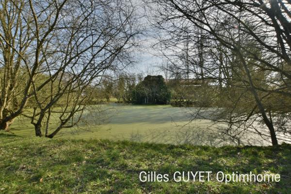 15MN de BERNAY, MAISON ATYPIQUE, T6, 122M² 180000€ 1,68Hectares de terrain avec dépendances et étang. (27)