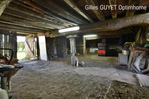 15MN de BERNAY, MAISON ATYPIQUE, T6, 122M² 180000€ 1,68Hectares de terrain avec dépendances et étang. (27)