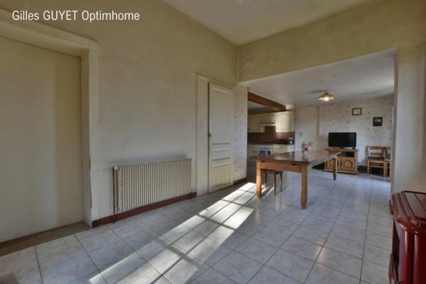 15MN de BERNAY, MAISON ATYPIQUE, T6, 122M² 180000€ 1,68Hectares de terrain avec dépendances et étang. (27)