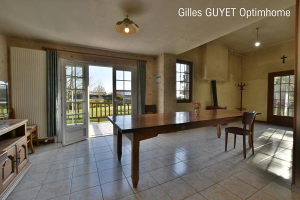 15MN de BERNAY, MAISON ATYPIQUE, T6, 122M² 180000€ 1,68Hectares de terrain avec dépendances et étang. (27)