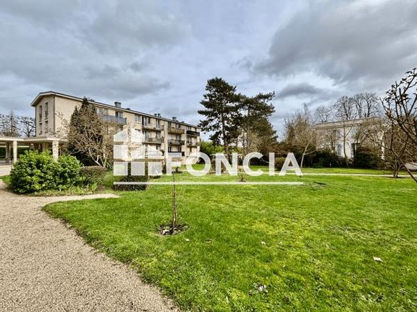 Location Appartement 3 pièces 46.75 m² - Versailles 78000
