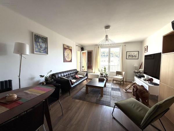 Appartement rénové à vendre à Quimper dans le Finistère (29000), ref : LD/ROH   
centre-ville