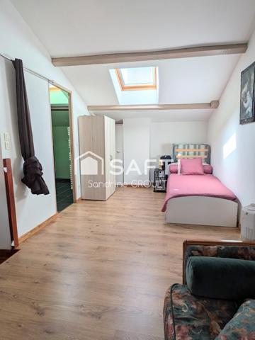 MAISON DE CHARME EN PIERRE AVEC JARDIN ARBORE et STATIONNEMENT