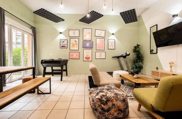 INVESTISSEMENT LOCATIF – LIMOGES – Résidence Etudiante Uxco Les Arènes d'Orsay - 5,25% de rentabilité