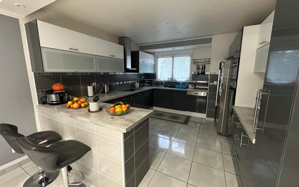 Maison à vendre    5 pièces • 135 m2 Saint-Germain-lès-Arpajon