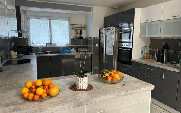 Maison à vendre    5 pièces • 135 m2 Saint-Germain-lès-Arpajon