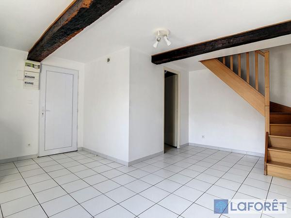 Location appartement près de ST DIZIER - 2 pièce(s) - 27 m² - 400 €/mois