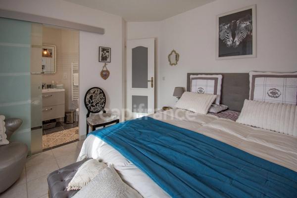 ROYAN – EXCLUSIVITÉ – CHARMANTE MAISON DE PLAIN-PIED AVEC PISCINE
