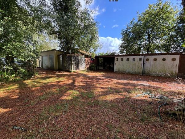 Longère familiale en pierre, 7 pièces, nichée au cœur de la campagne de Baud