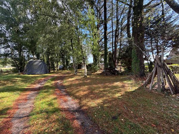 Longère familiale en pierre, 7 pièces, nichée au cœur de la campagne de Baud