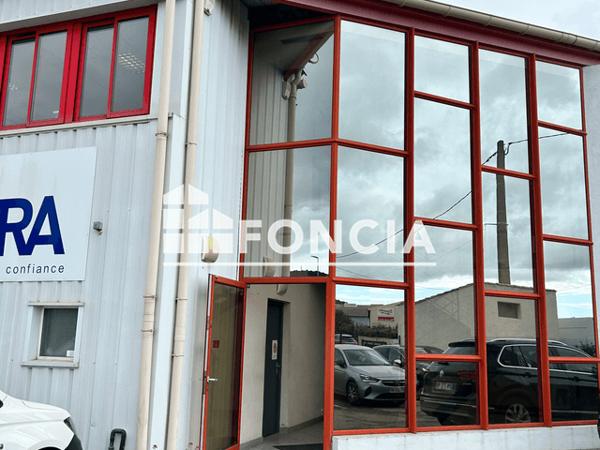Location Local commercial 8 pièces 580 m² - 96 RUE LAVOISIER La Farlede 83210