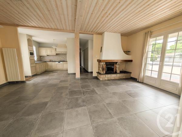 Maison à vendre  6 pièces - 121,40 m 2   TALMONT ST HILAIRE  - 85