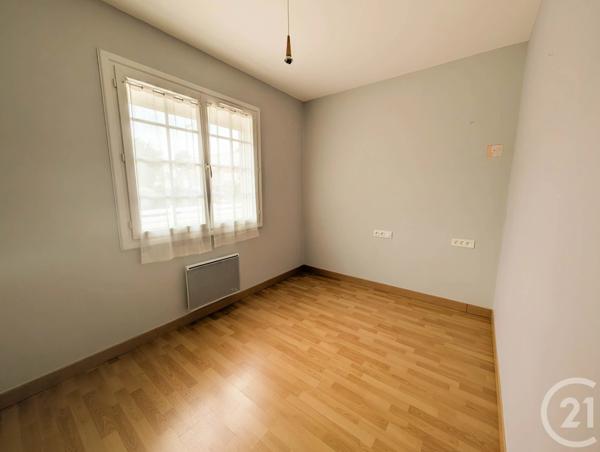 Maison à vendre  6 pièces - 121,40 m 2   TALMONT ST HILAIRE  - 85