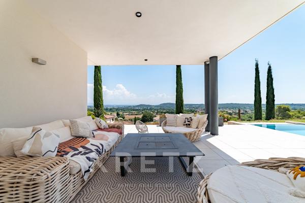 Spectaculaire villa contemporaine avec vue panoramique