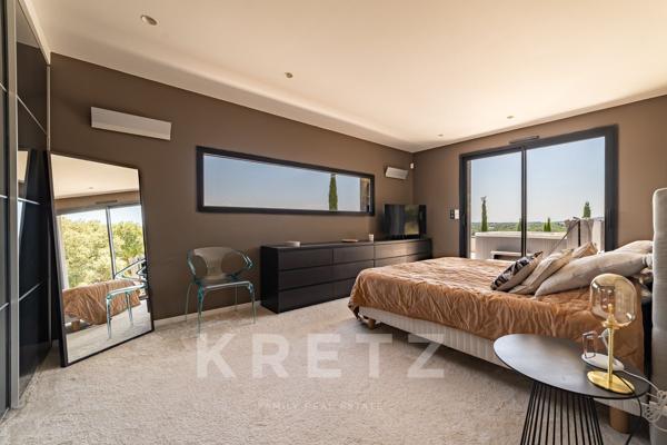 Spectaculaire villa contemporaine avec vue panoramique