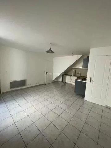 Location                                                      Studio
                        
                     1 pièces                      22 m2                     à Martigues
