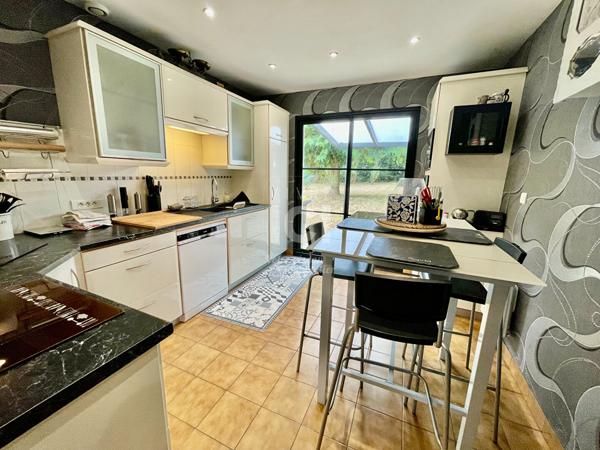 LONGERE - 65m² - 2 CHAMBRES - BOURG- LOCATAIRE EN PLACE