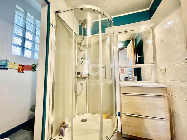 LONGERE - 65m² - 2 CHAMBRES - BOURG- LOCATAIRE EN PLACE