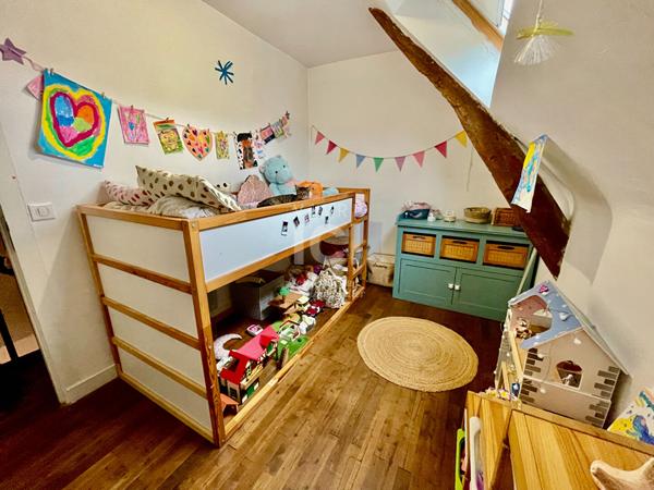 LONGERE - 65m² - 2 CHAMBRES - BOURG- LOCATAIRE EN PLACE