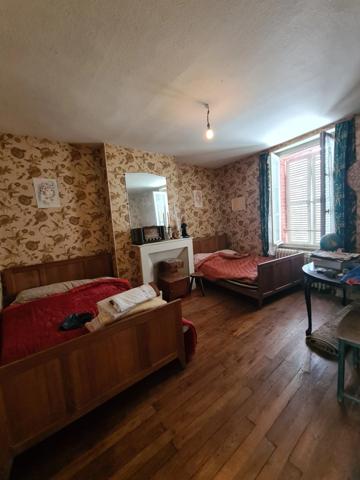 Maison à vendre 7 pièces MAGNAC LAVAL (87)